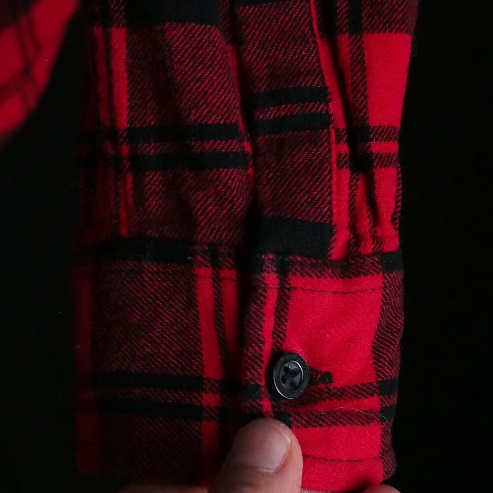 Original Weatherproof Vintage | Plaid Flannel Shirt in Red & Black - Picture 5 of 6